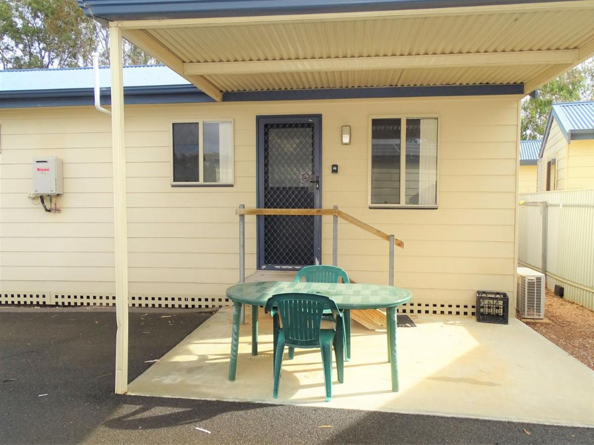 Moonta Bay Cabins Motel Port Moonta Exterior photo