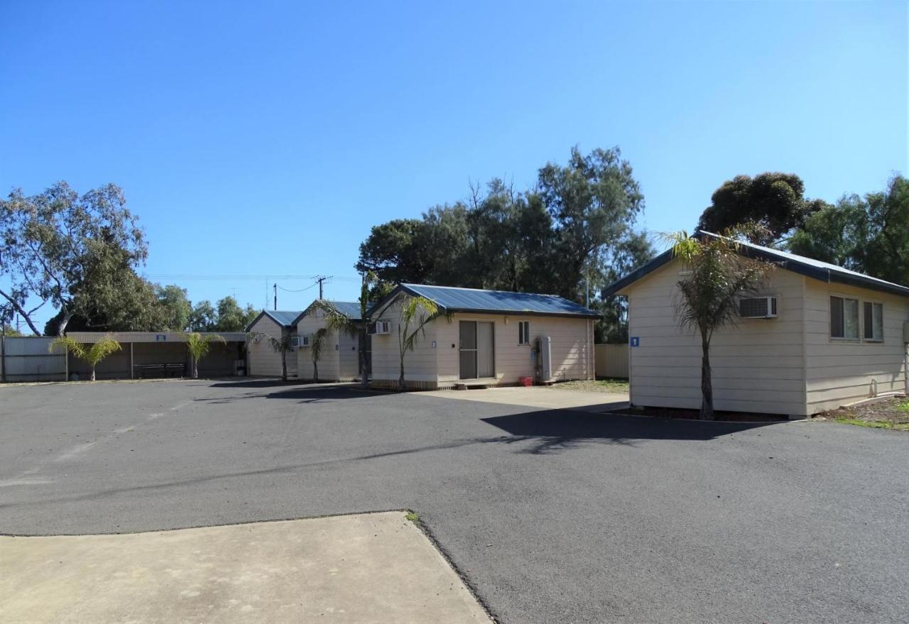 Moonta Bay Cabins Motel Port Moonta Exterior photo