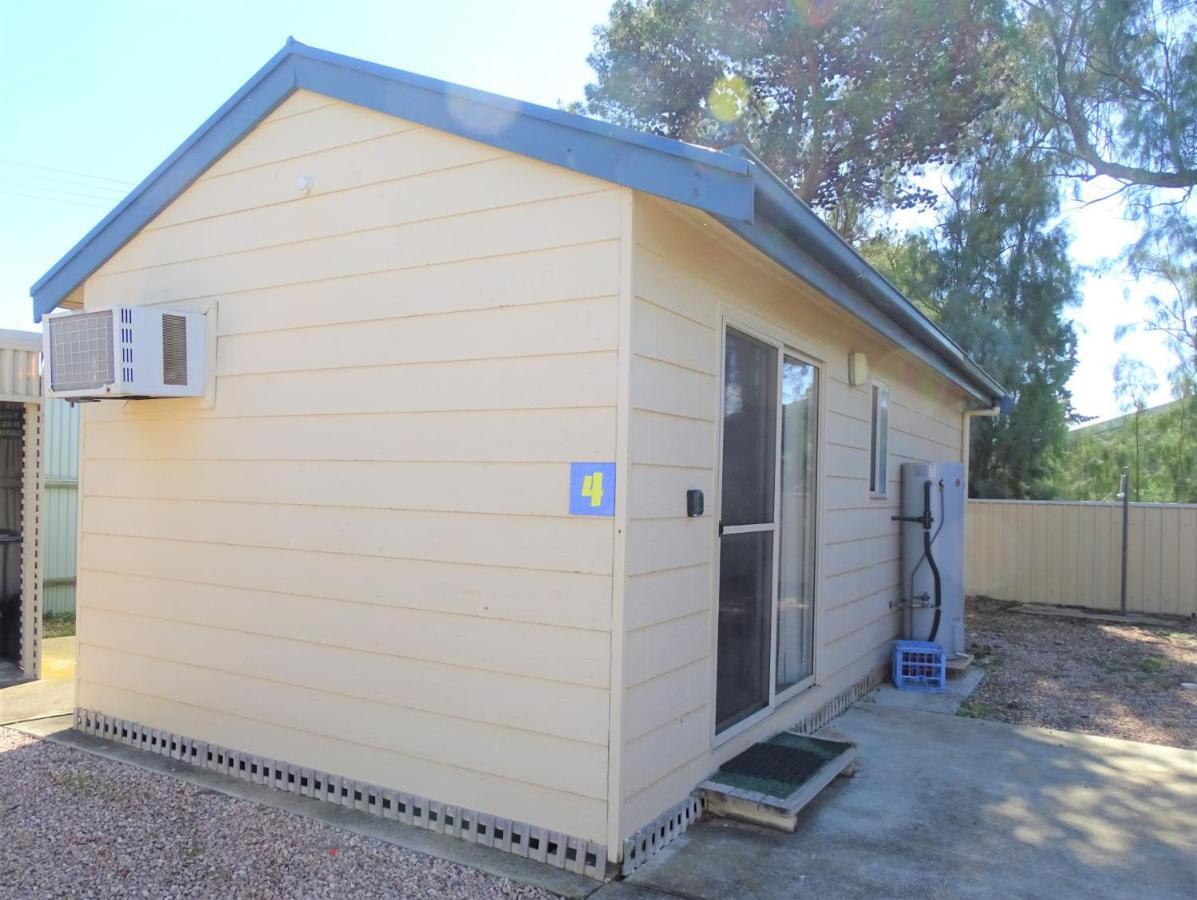 Moonta Bay Cabins Motel Port Moonta Exterior photo